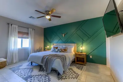 Image de New 3 Br home in immaculate condition, mountain views just outside of Tucson