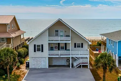 Image de \"Jolly Roger Iii\"  - Oceanfront Home, 7 Bedrooms / 5 Bathrooms