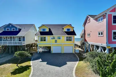 Image de \"Goin' Coastal\" - Oceanfront Home, 4 Bedrooms / 4. 5 Bathrooms