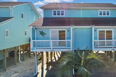 Image de \"Turtles Nest\" - Oceanfront Duplex, 3 Bedrooms / 3 Bathrooms