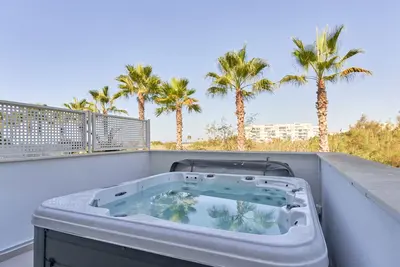 Image de Appartement \"Luxurious Two Bed\" avec terrasse privée, Wi-Fi et climatisation