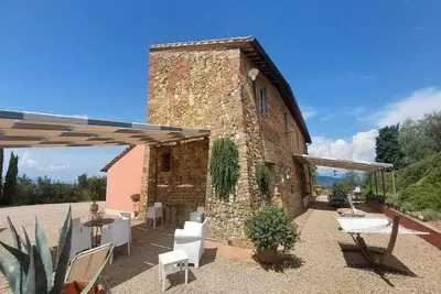Image de Villa à Montelupo avec Piscine Privée