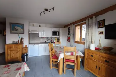 Image de Appartement confort 8 pers, 2 chambres, terrasse sud, pied des pistes, animaux Ok