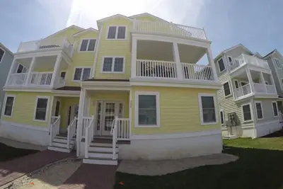 Image de Hawaiian Beach Resort #206 - North Wildwood Summer Vacation Rentals with Pools