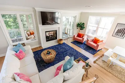Image de Surfer Girl-Calling all home décor enthusiasts