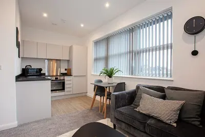 Image de Modern 1 Bedroom Apartment in Central Bolton