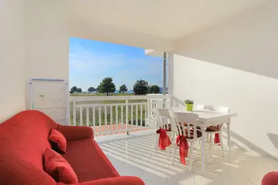 Image de Appartement de deux chambres avec la terrasse et la vue sur le mer Rogoznica (A-4162-p)