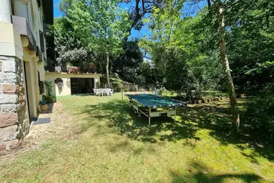 Image de Centre-ville, lac et plage centrale d'Hossegor à moins de 500 m, T1 bis en Rdc avec jardin partagé