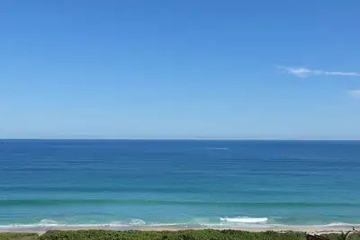 Image de Newly renovated Beach Condo on North Hutchinson Island
