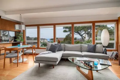 Image de Modern Love by AvantStay | Serene Home in Arch Cape w/ Large Yard!