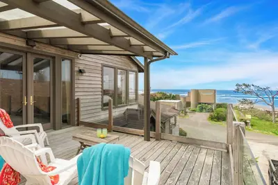 Image de The Castle Rock Estate by AvantStay | Steps From Arch Cape Beach