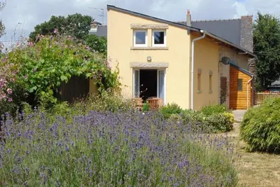 Image de This house is a 4 bedroom(s), 3 bathrooms, located in Guillac, Bretagne.