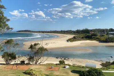 Image de Views on Candlagan-Unique Home overlooking Candalagan Creek & Broulee Beach