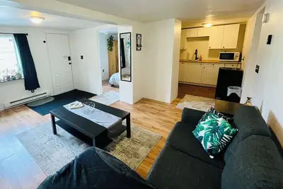 Image de Cozy full flat vacation home - close to everything!