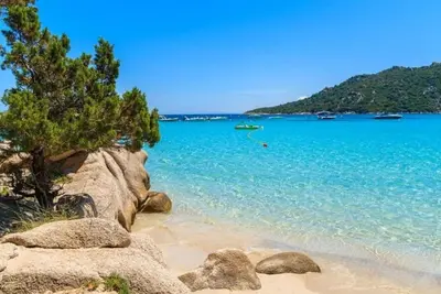 Image de Maison avec piscine privée près de la plage