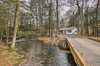 Image de Creekside 'Lincoln Lodge' in Pocono Mtns!