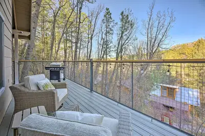 Image de Mtn-View 'Cabin 404' w\/ Deck in Payson!
