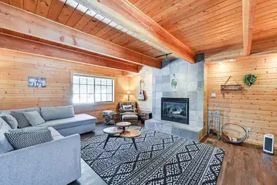 Image de A-Frame Munds Park Retreat: 35 Miles to Snowbowl