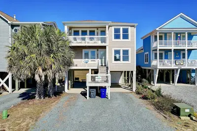 Image de \"Sandpipers Song\" - 2nd Row Duplex, 4 Bedrooms / 3. 5 Bathrooms
