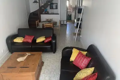 Image de Maison à étage, vacances, cures et déplacement pro