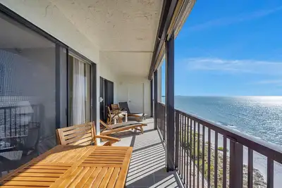 Image de Ocean Sands 1108 is a Gold 2-bedroom 2 bath Condo on the 11th floor