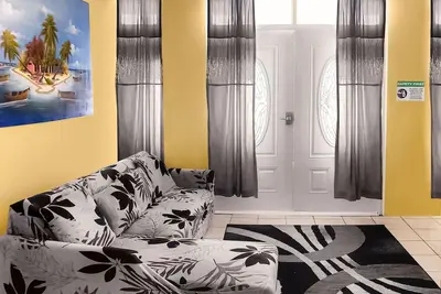Image de Éxtasis bajo el Sol: Vive la Experiencia del Caribe en Nuestro Apartamento