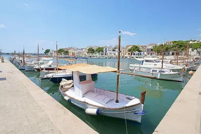 Image de Porto Colom Select Completely renovated townhouse for 6 people in Porto Colom.