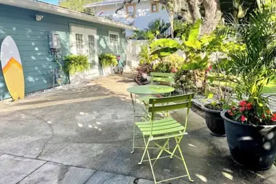 Image de Sunshine City Guest House! 1 Block from the Bay!