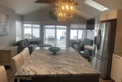 Image de Beautifully Remodeled Cottage on Otsego Lake! Amazing Sunsets! ! 2 Kayaks!