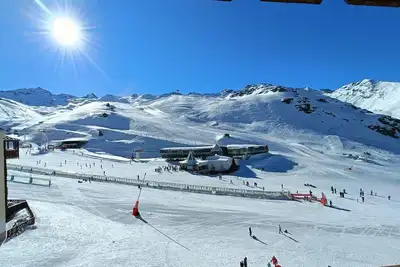 Image de Rare à Val Thorens, 12 personnes, ski aux pieds!