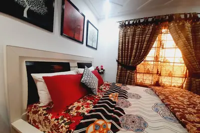Image de Exquisite, Scenic & Private 1 Bhk with 55\" Tv+Netflix+Jacuzzi+Fountain+Bbq+Lift