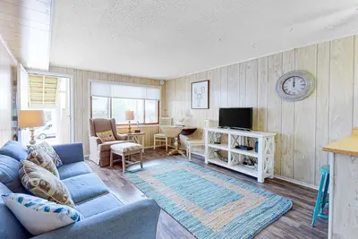 Image de Great Beach Retreat w/Private Washer/Dryer, Central A/C, Full Kitchen, Free WiFi