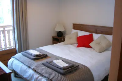 Image de Ski & Hike - walk to town and lift, 2 Br 2 baths
