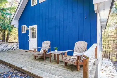 Image de Blve Cabin w/ Hot Tub in Mountains Near Bushkill Falls Views