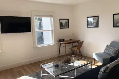 Image de Newly Remodeled 1 Br Apartment in the Heart of Sausalito
