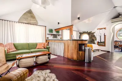 Key Cottage-Dog-friendly unique standalone cottage