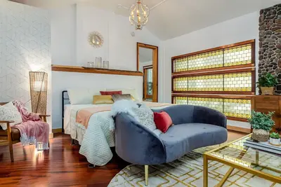 Image de The Triple Suite: Park 119, Parlour, and Balloon Suites - sleeps up to 10 people