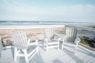 Image de Oceanfront Escape – Grill, Hammocks, Views & Pet Friendly!