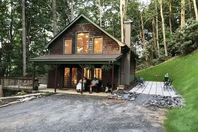 Image de Cottage on 7 acres between West Jefferson and Boone. Pet Friendly HighSpeed Int