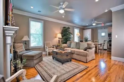 Image de Trailside Manor - 0. 5mi from UofA Campus!