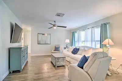 Image de St. Petersburg Waterfront House w/ Gas Grill!