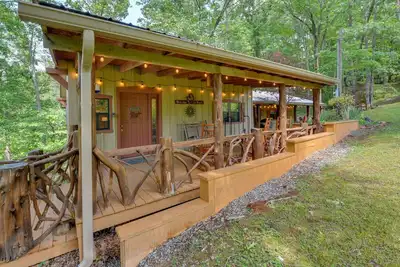 Image de Relaxing Cosby Cabin w/ Fire Pit & Covered Porch!