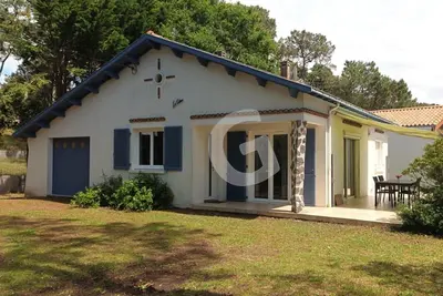 Image de Maison de vacances pour 9 sous les pins à La Grière, La Tranche-sur-Mer, à 450m de la plage