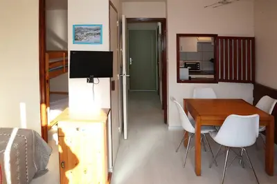 Image de Grand studio skis aux pieds avec balcon, pour 4\/5 pers, proche toutes commodités!