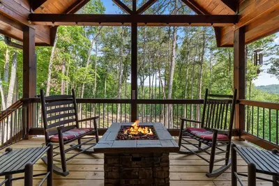 Image de Lee`s Lookout- Cherry Log