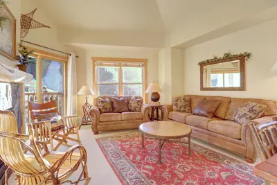 Image de Spacious 3-Bedroom Condo with Hot Tub, Surrounded by Beautiful Views - Cs431