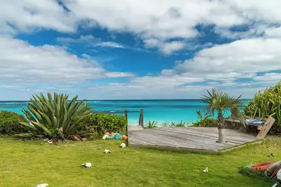 Outer Reef, an oceanfront slice of heaven on Earth