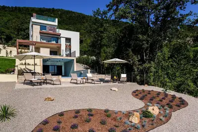 Image de Luxury Villa Aspecta with Pool