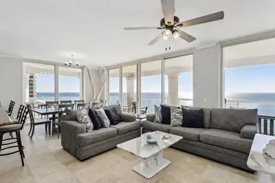 Image de 4 bedroom Gulf front condo