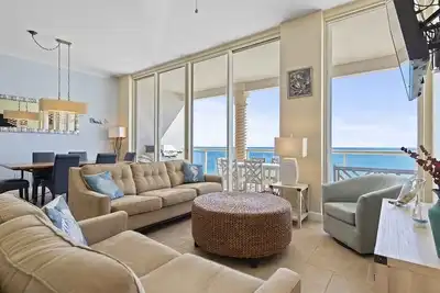 Image de Unobstructed Beach Views w/ Indoor & Outdoor Seasonally Heated Pools!